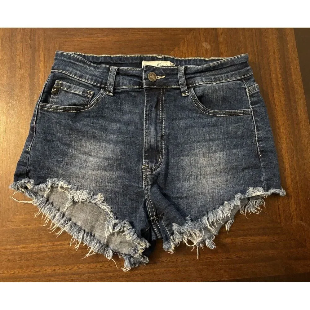 KanCan‎ Women's Sz 9 Jean Shorts Dark Wash Distressed Stretchy